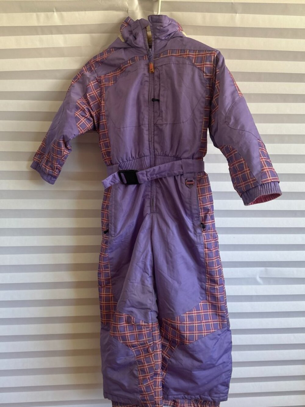 Snow Dragons Girls One Piece Snowsuit Size M 5 Waterproof Winter Ski Suit Hooded